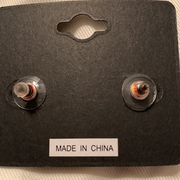 NWT Nicole Miller Earrings - Picture 2 of 3